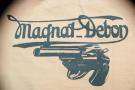 DELUXEWARE (デラックスウエア)　半袖Tシャツ　DLT-1604B　"MAGNAT DEBON"　ナチュラル×レッド