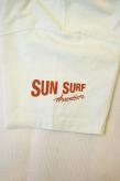SUN SURF (サンサーフ) × PEANUTS (ピーナッツ)　半袖スヌーピーTシャツ　SS79166　"SURF"　グリーン