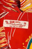 SUN SURF (サンサーフ)　長袖ハワイアンシャツ　SS29003　"HISTORY OF THE ISLANDS"　レッド