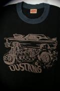 DELUXEWARE (デラックスウエア)　半袖Tシャツ　DLT-1503B　"DUSTANG"　ブラック