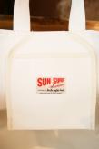 SUN SURF (サンサーフ)　キャンバス・トートバッグ　SS02552　"SEA BREEZE" by SHAG　オフホワイト