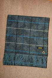 Dapper's (ダッパーズ)　ウール・マフラー　1512　"Wool & Acrylic Knitting Scarf by V.FRAAS"　サックスブルー/ブラック (ヘリンボーンチェック)